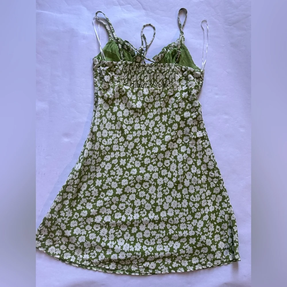 Princess Polly Green Floral Mini Dress - Picture 3 of 7